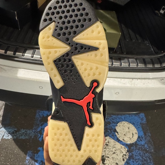 Jordan 6 Travis Scott olive - Picture 6 of 6